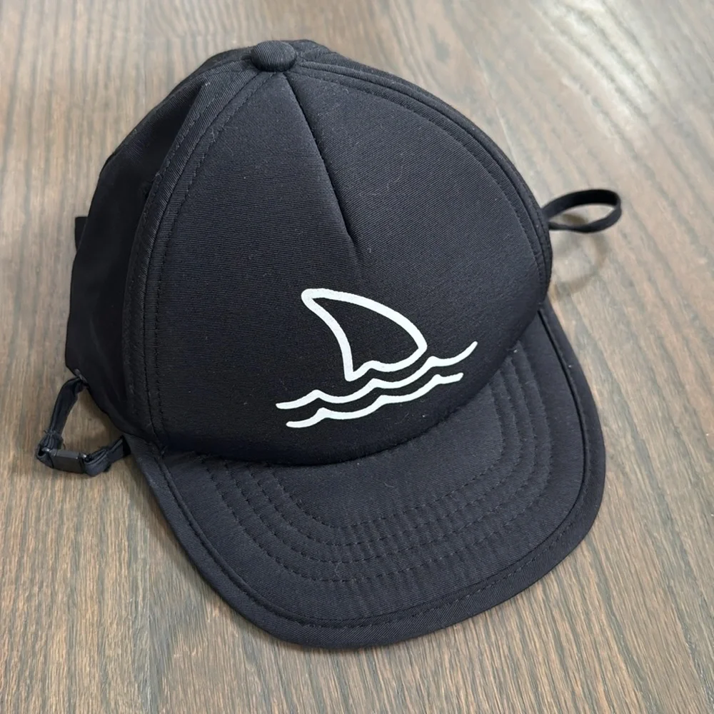 bitty brah Shark Fin Driftwood infant hat 3-12 Months